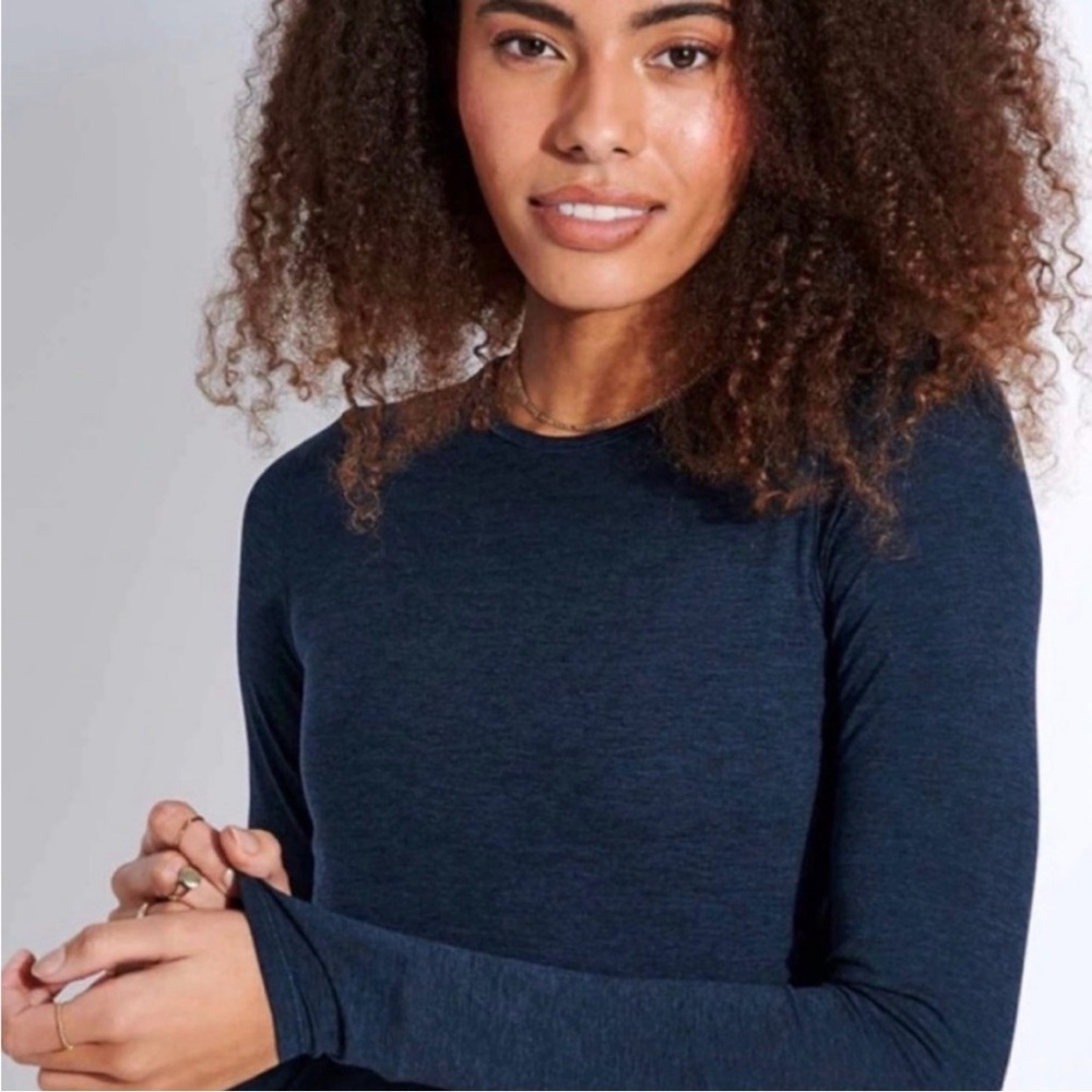 Girlfriend Collective Navy Long Sleeve Workout Athletic Top Small